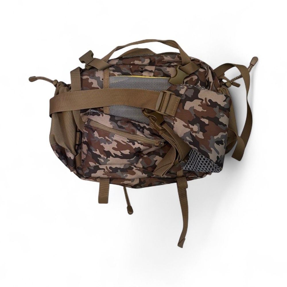 MountainSmith Tour Lumbar Camouflage Backpack with Camelbak Hydration Pack - Picture 2 of 7